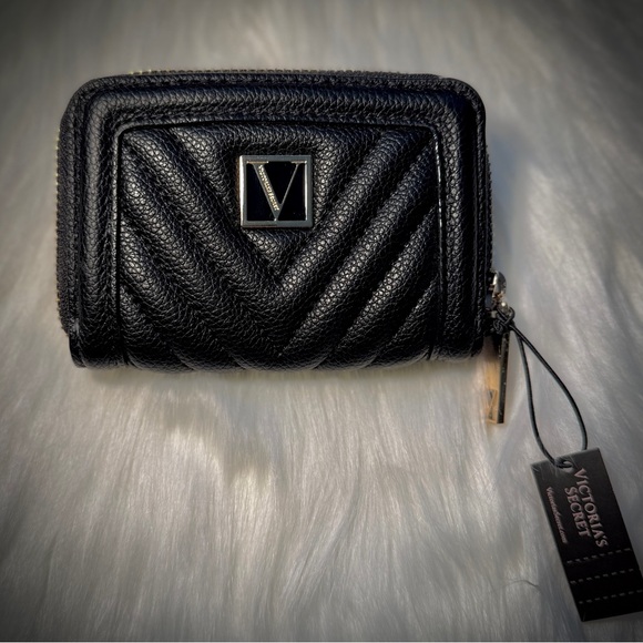 NEW‼️ VICTORIA'S SECRET Small Wallet with Zip - Picture 2 of 16